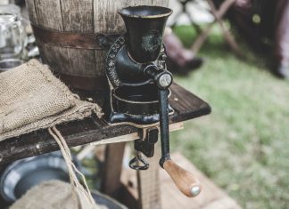 Make your own cold brew coffee concentrate